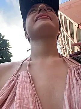 MiaTee online show from 03-18-26, 02:26