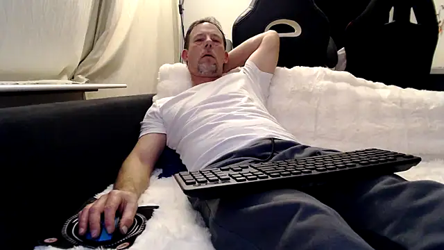 Sexy Ass Mike online show from 03-25-26, 09:43