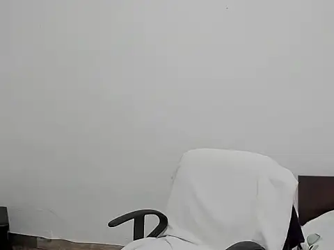 KatieBegas online show from 02-14-26, 06:26