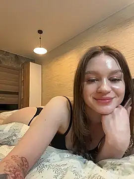 CarmenHill online show from 05-03-26, 06:36