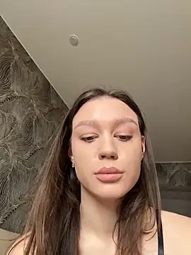 CarmenHill online show from 05-10-26, 06:29