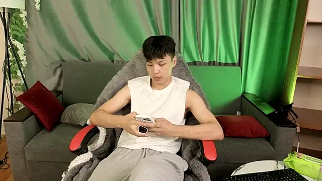 Snapshot of XanneLL chatting on 02-15-26, 01:52 XanneLL online show from 02-15-26, 01:52