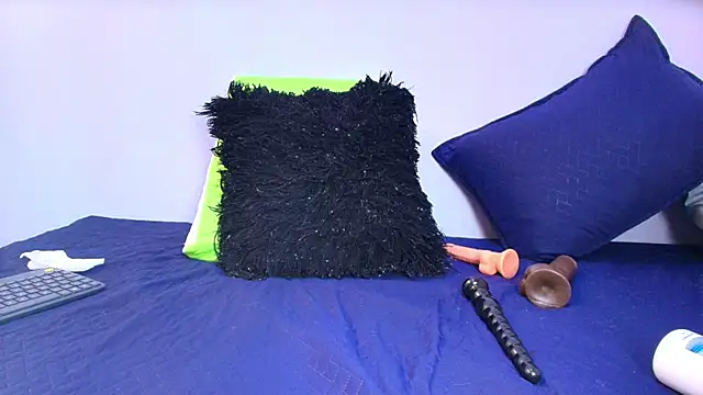 Snapshot of melany_roberts_ chatting on 03-12-26, 03:12 melany roberts online show from 03-12-26, 03:12