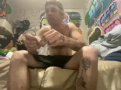 gothboiplzty online show from 06-10-26, 04:23