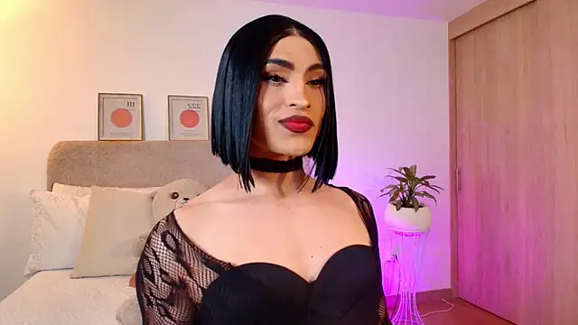 Snapshot of KarolPortellaa chatting on 06-11-26, 12:08 KarolPortellaa online show from 06-11-26, 12:08