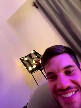 Chuchiybombon online show from 03-08-26, 02:04