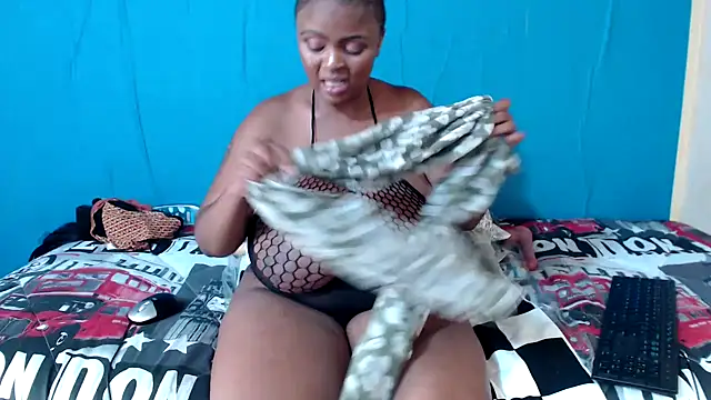 PrettyLisa26 online show from 02-08-26, 05:55