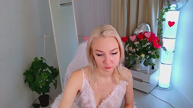 Audrey Kiss online show from 02-08-26, 07:12