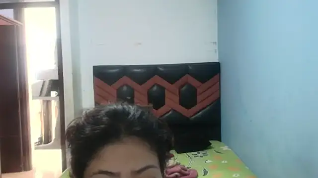 mialinda online show from 02-04-26, 03:07