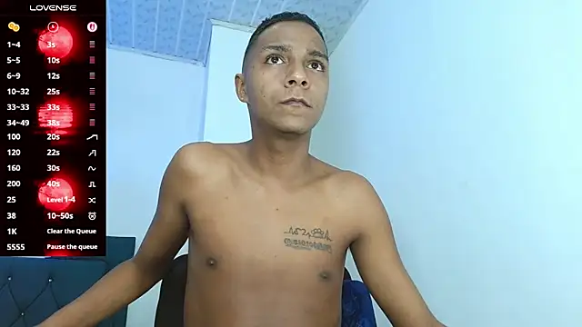 hotboyluxe online show from 06-08-26, 10:32