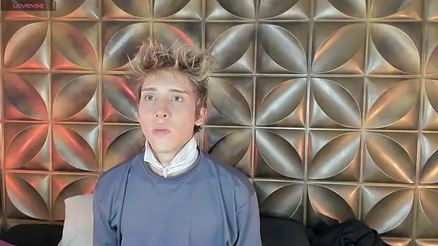 DannyParker  online show from 03-18-26, 04:26