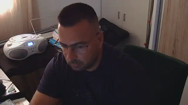 Snapshot of VanillaTime78-Jorge chatting on 07-06-26, 02:36 VanillaTime78-Jorge online show from 07-06-26, 02:36