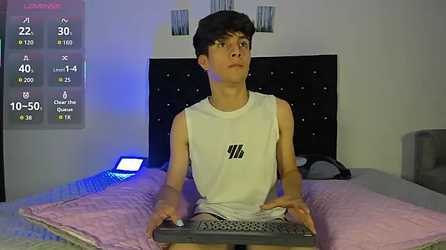 axxxel twink online show from 03-02-26, 03:20