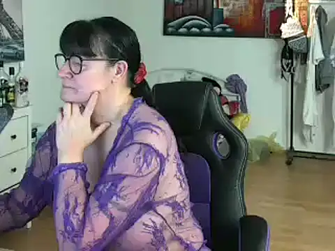 Sylly online show from 01-14-25, 07:59