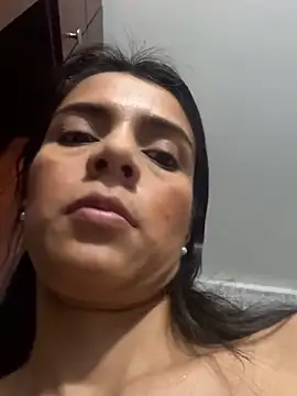 EvaMiranda online show from 05-10-26, 03:12