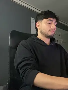 DylanC  online show from 02-05-26, 08:19