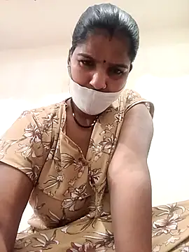 Snapshot of punamji_sexe chatting on 02-18-26, 04:36 punamji sexe online show from 02-18-26, 04:36