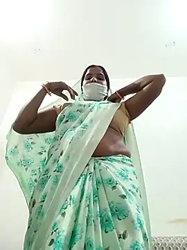 Snapshot of punamji_sexe chatting on 03-14-26, 12:21 punamji sexe online show from 03-14-26, 12:21