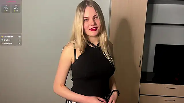 Snapshot of Velmiora chatting on 03-26-26, 04:56 Velmiora online show from 03-26-26, 04:56