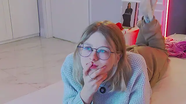 Ivy Allen online show from 02-05-26, 04:44