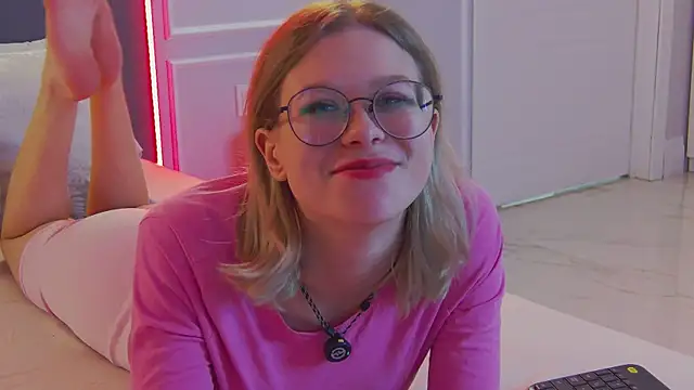 Ivy Allen online show from 02-06-26, 05:38