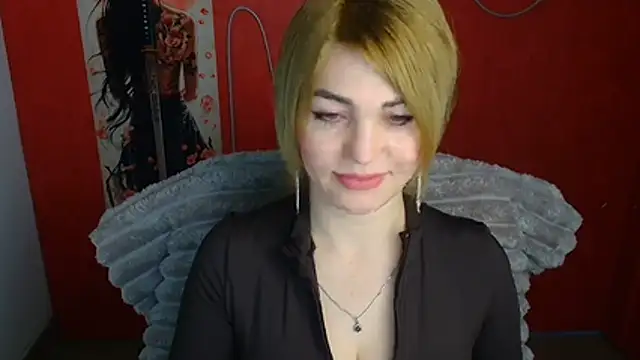 Snapshot of CuttieEmma chatting on 03-10-26, 06:40 CuttieEmma online show from 03-10-26, 06:40