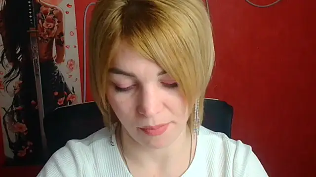 Snapshot of CuttieEmma chatting on 03-13-26, 06:31 CuttieEmma online show from 03-13-26, 06:31