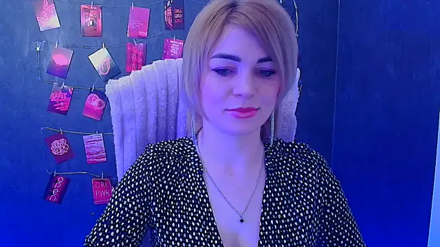 Snapshot of CuttieEmma chatting on 03-20-26, 06:35 CuttieEmma online show from 03-20-26, 06:35
