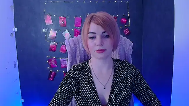 Snapshot of CuttieEmma chatting on 04-02-26, 11:41 CuttieEmma online show from 04-02-26, 11:41