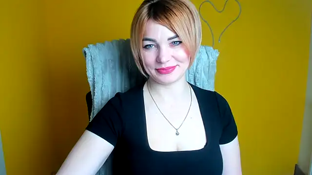 Snapshot of CuttieEmma chatting on 04-23-26, 06:03 CuttieEmma online show from 04-23-26, 06:03