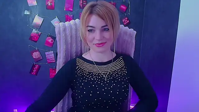 Snapshot of CuttieEmma chatting on 05-02-26, 11:48 CuttieEmma online show from 05-02-26, 11:48