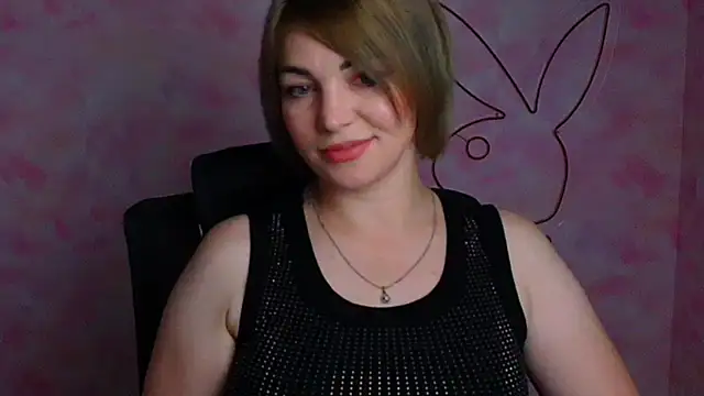 Snapshot of CuttieEmma chatting on 06-25-26, 06:07 CuttieEmma online show from 06-25-26, 06:07