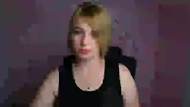 Snapshot of CuttieEmma chatting on 06-29-26, 05:25 CuttieEmma online show from 06-29-26, 05:25