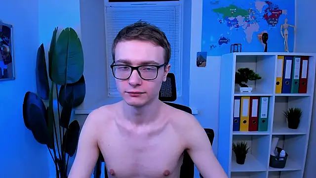 Snapshot of Emmit_Barker chatting on 03-10-26, 10:20 Emmit Barker online show from 03-10-26, 10:20