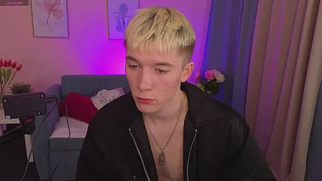 KevinParke online show from 03-12-26, 06:14