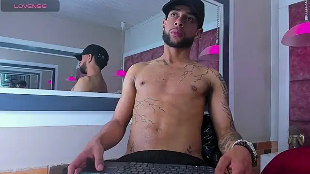 Aiden Cash7 online show from 02-01-26, 04:22