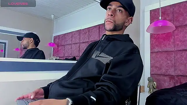 Aiden Cash7 online show from 02-07-26, 04:05