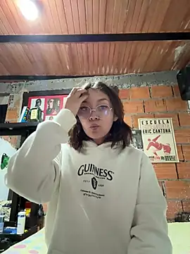 Charlotte Mason online show from 02-13-26, 10:44