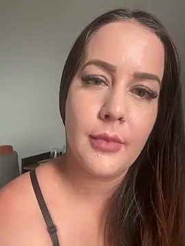 Snapshot of juliasanto chatting on 02-23-26, 04:37 juliasanto online show from 02-23-26, 04:37