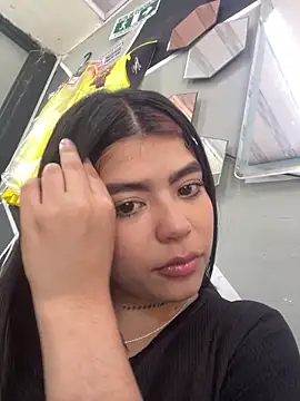 Violetx19 online show from 02-10-26, 04:44