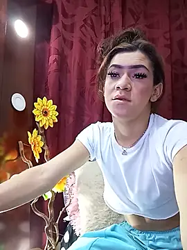 NathalialLooes online show from 06-15-26, 06:54