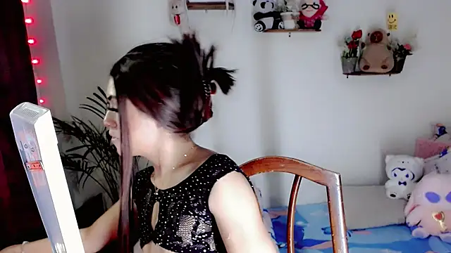 NathalialLooes online show from 06-24-26, 09:08
