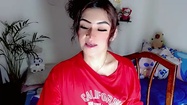 NathalialLooes online show from 06-25-26, 05:17