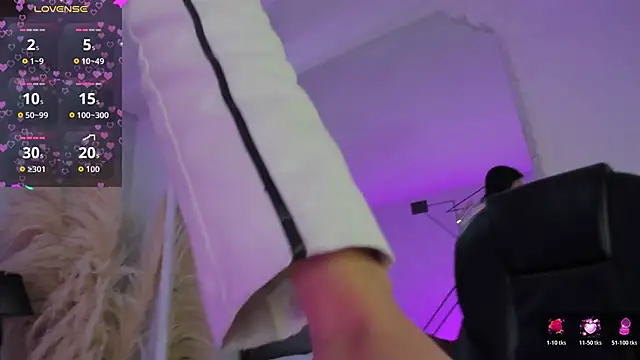 KarelyMitchel online show from 03-11-26, 01:06