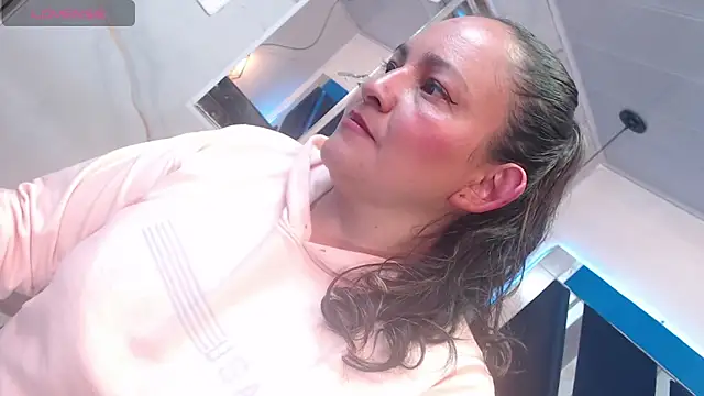 Rhachel evans online show from 02-03-26, 03:26