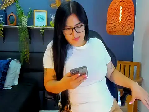 eliza pink24 online show from 02-02-26, 09:24