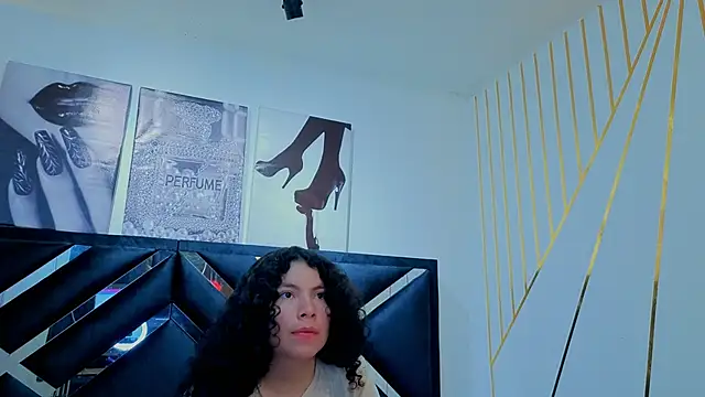 Zoe-yanin online show from 05-15-26, 07:10