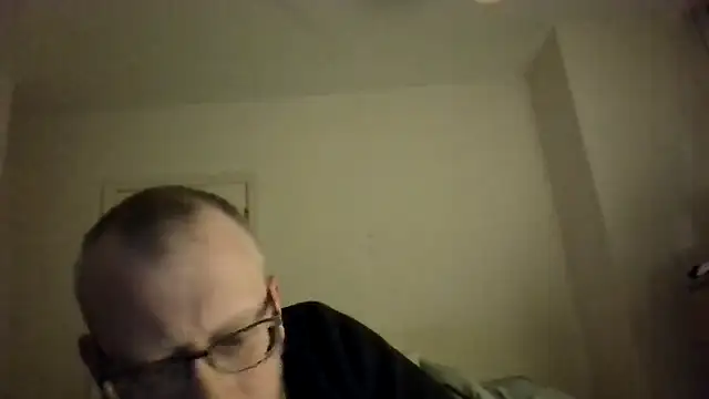 Snapshot of UnshodSixties chatting on 03-26-26, 11:10 UnshodSixties online show from 03-26-26, 11:10