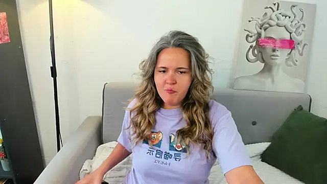 LilyBel online show from 06-16-26, 01:30