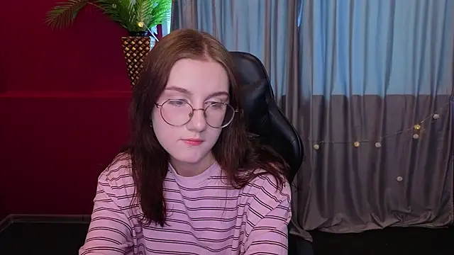 VixenLight online show from 03-23-26, 01:31